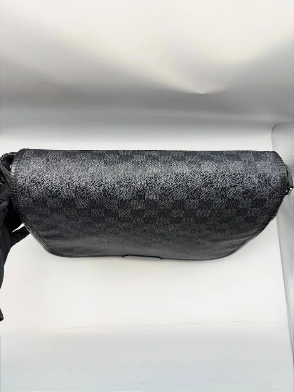 Louis Vuitton this elegant